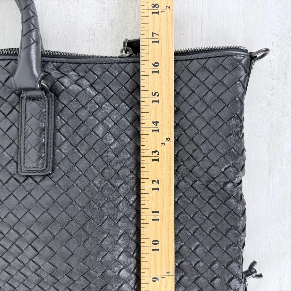Bottega Veneta Intrecciato Tote Bag Convertible Large Black Woven Leather Italy